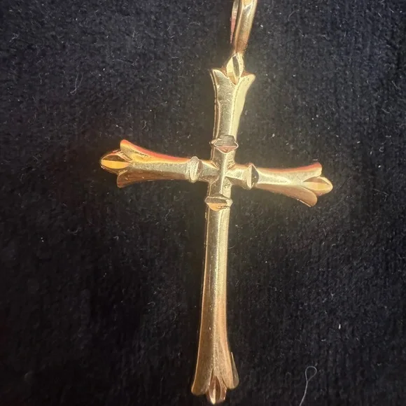 Yellow Gold 1.5” cross necklace pendant - Picture 12 of 13